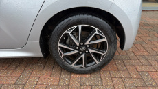 Toyota Yaris 1.5 Hybrid Design 5dr CVT Hybrid Hatchback